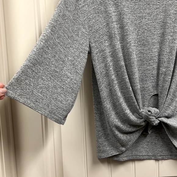 Gap Top - Picture 2 of 5